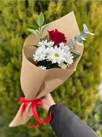 Papatya ve Gül buketi